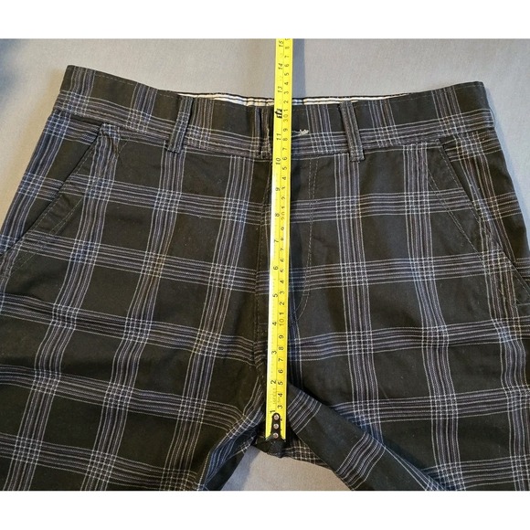 OP Mens Shorts Size 32 Black Gray Light Purple Square Plaid - Picture 4 of 8